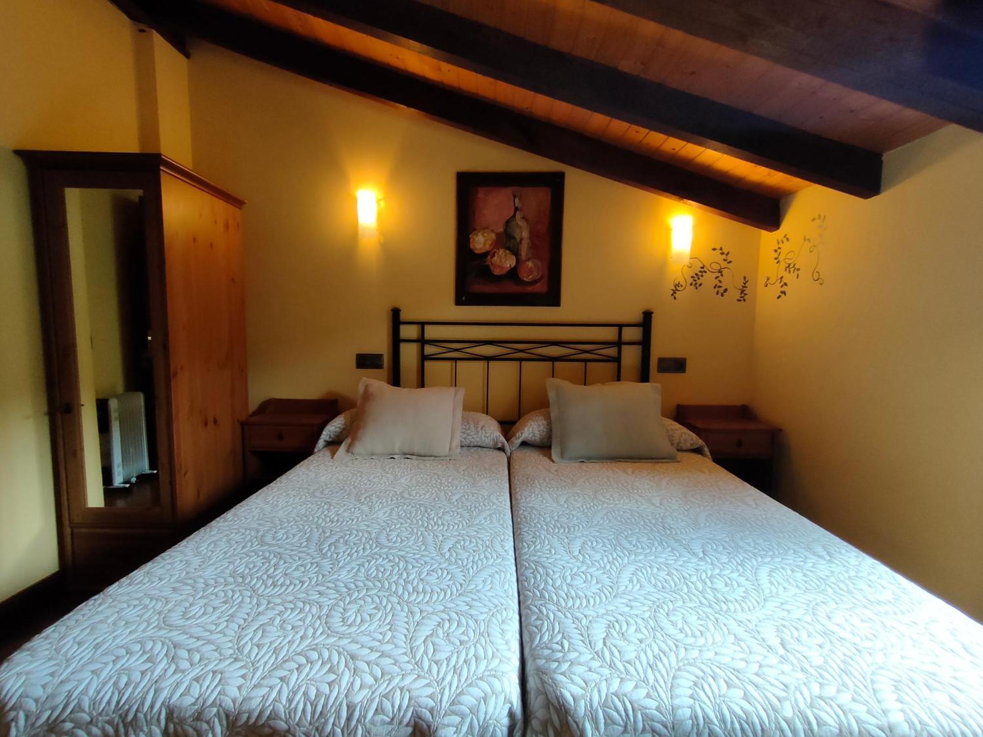 Hotel Dona Gaudiosa Пола-де-Лена Экстерьер фото