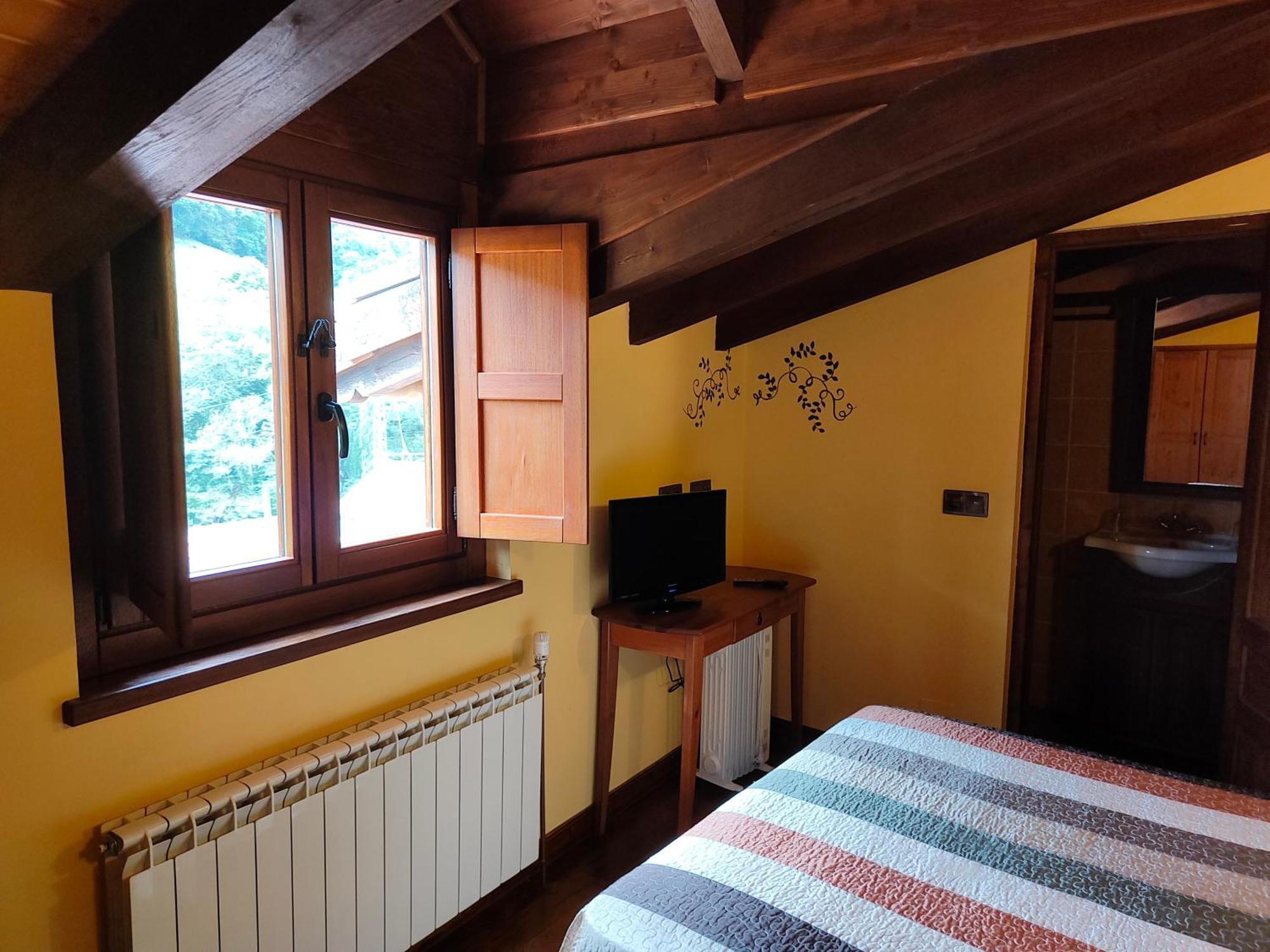 Hotel Dona Gaudiosa Пола-де-Лена Экстерьер фото